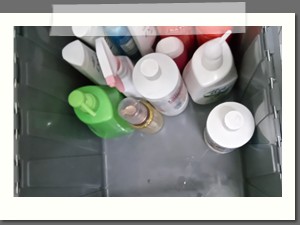 廁所瓶瓶罐罐-裝箱-1
